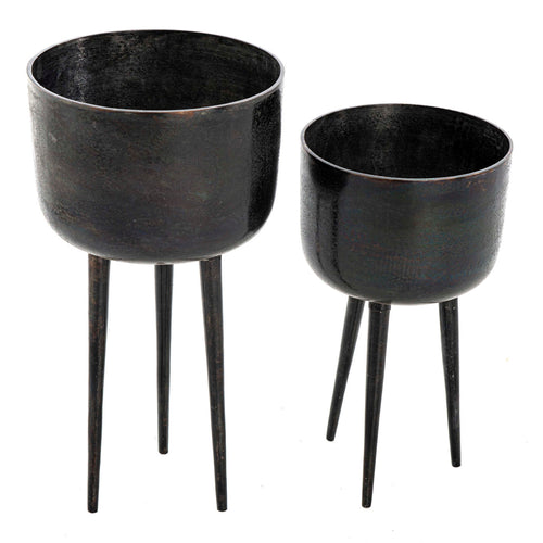 macetero con patas metal negro