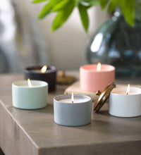Cargar imagen en el visor de la galería, Vela Hygge Wild Fig + Cedar