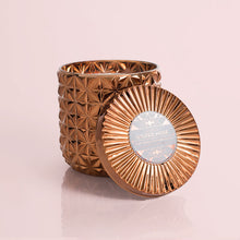 Cargar imagen en el visor de la galería, Vela Dark Vanilla &amp; Sandalwood Gilded Faceted, 850gr.