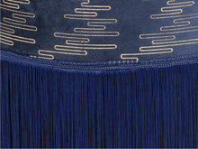 Cargar imagen en el visor de la galería, Puf de terciopelo azul con flecos